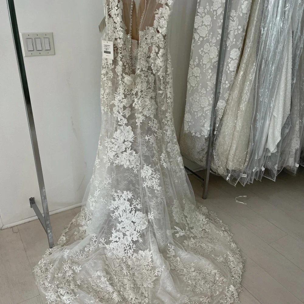 Atelier Pronovias brand new dress, Nilay. Size 10. - Picture 7 of 8
